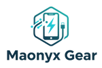 quiero un logo de una empresa de shopify dedicado a vender equipos de telefono como cargadores etc la empresa se llama Maonyx Gear quiero que sea lindo limpio e impactante toma en cuenta que es para una pagina web  hazlo con fondo transparente
